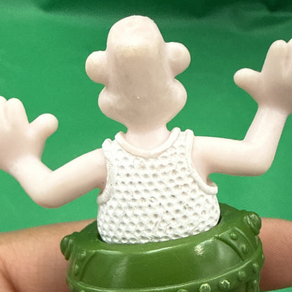 Vintage Wallace Figure Wallace and Gromit Wrong Trousers Suction 1989 Applause - toyscardscomics