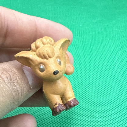 Vulpix TOMY Pokemon Figure CGTSJ 1999 Nintendo 2" - Vintage Authentic - toyscardscomics
