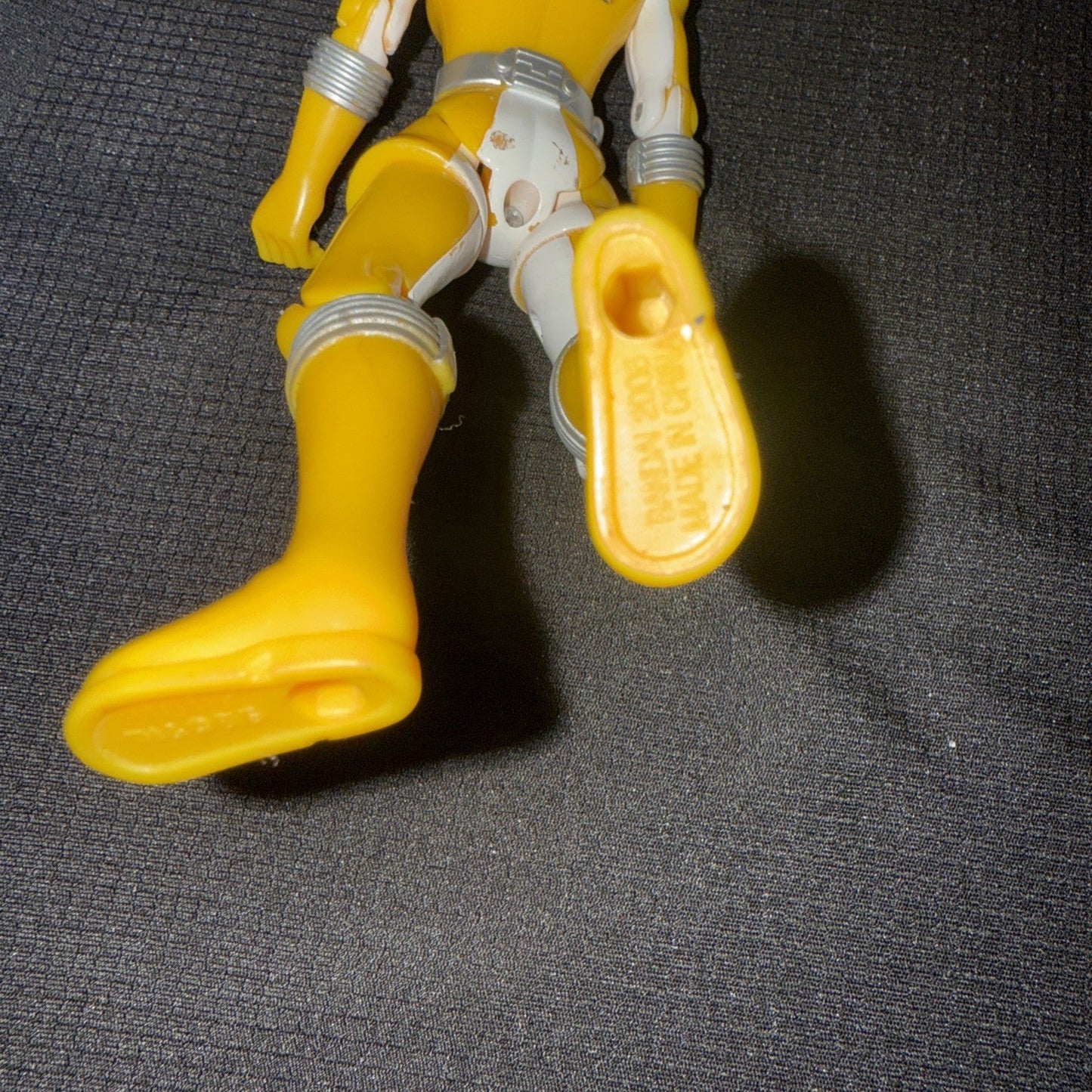 Yellow Ranger 5.5" Bandai 2006 Action Figure Power Rangers Operation Overdrive - toyscardscomics