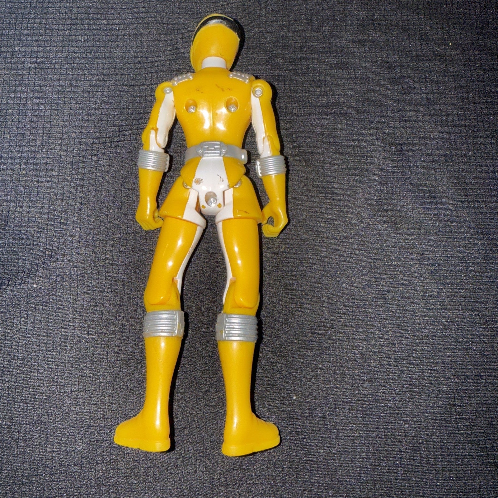 Yellow Ranger 5.5" Bandai 2006 Action Figure Power Rangers Operation Overdrive - toyscardscomics